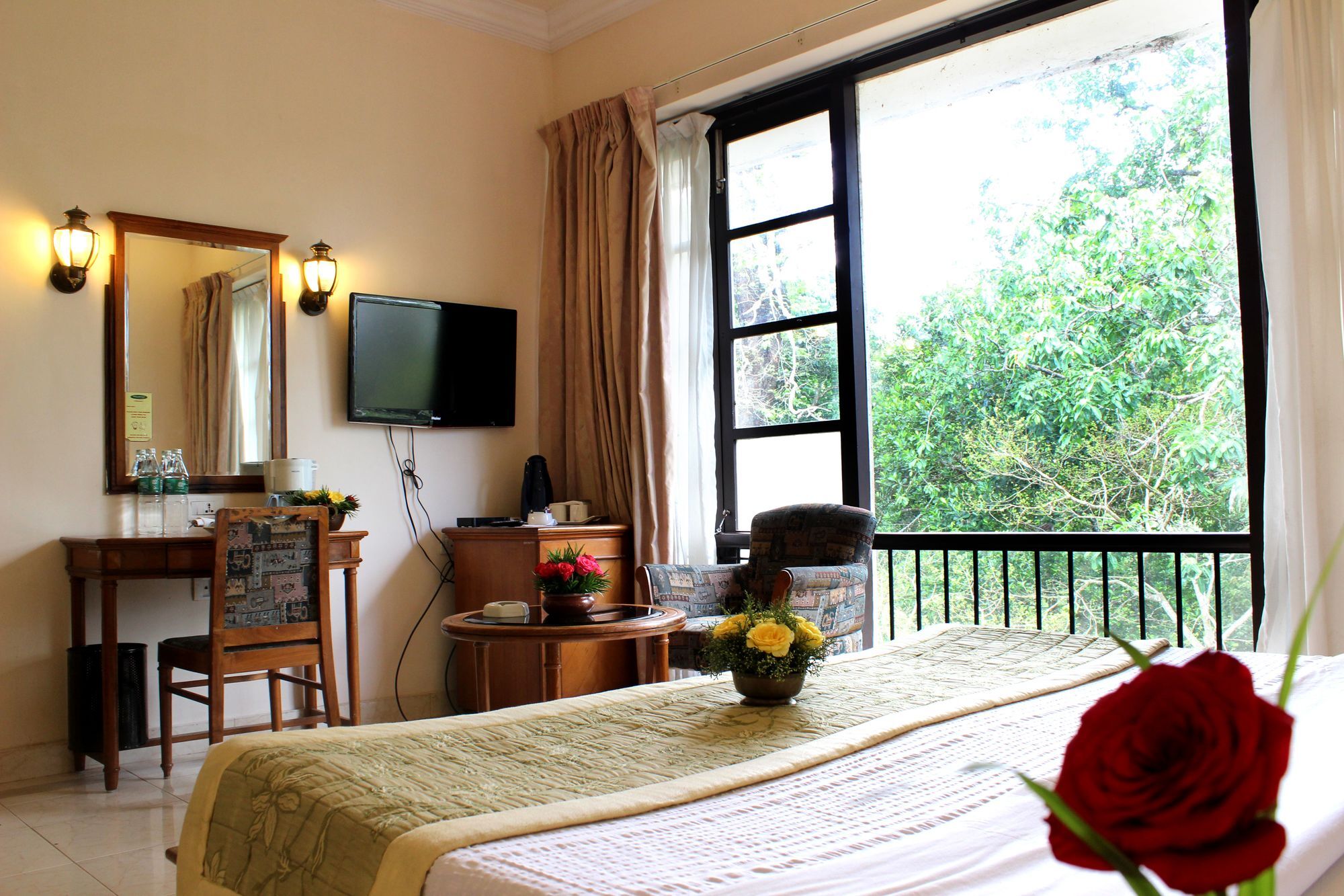 Ktdc Aranya Nivas Thekkady Hotel Kumily Exterior foto